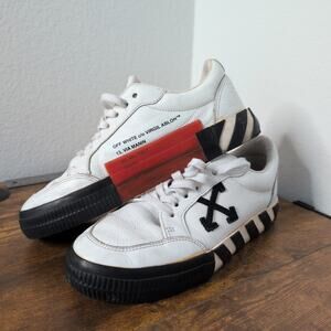 Off-White Low-Top Sneakers Vulcanized in White/Black, Size 38, US Women 8 Men 6